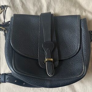 Dooney & Bourke Crossbody - Vintage.  Great condition.